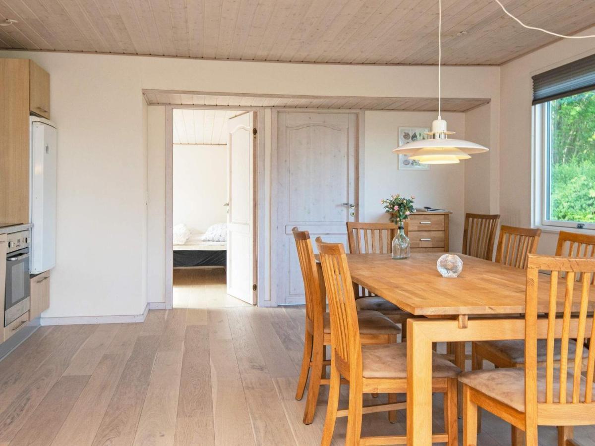 4 Person Holiday Home In B Rkop ボルコップ エクステリア 写真