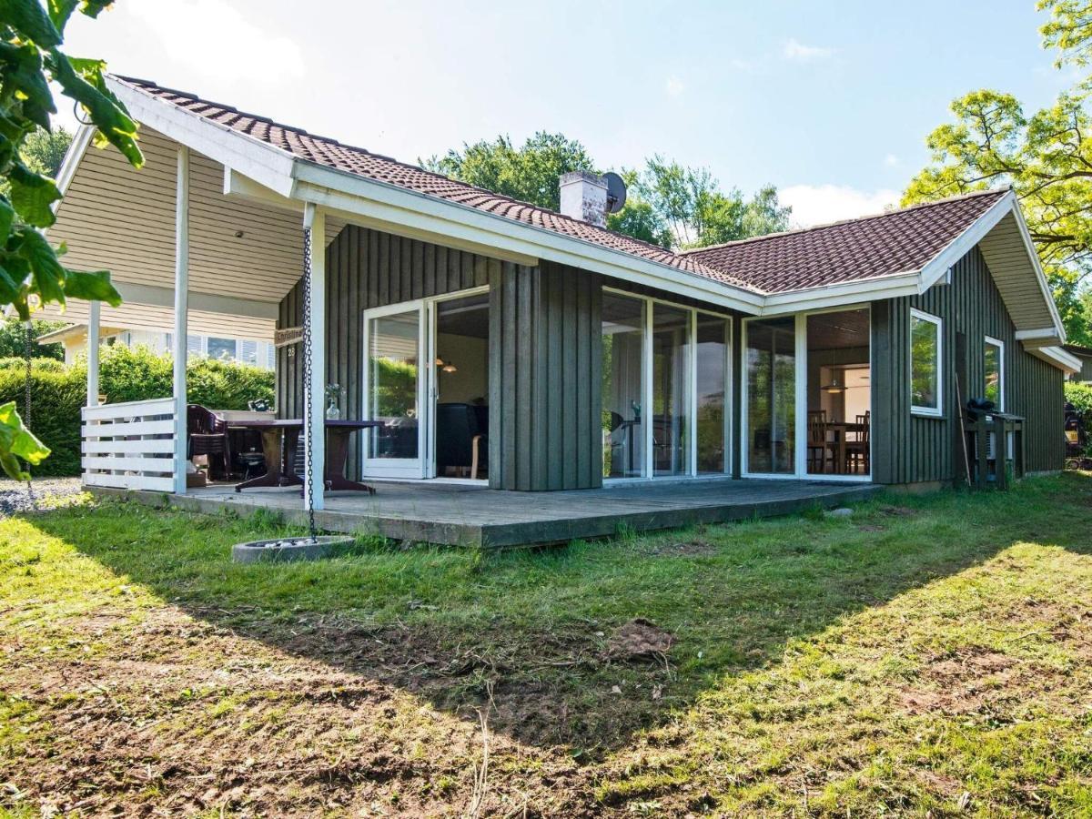 4 Person Holiday Home In B Rkop ボルコップ エクステリア 写真