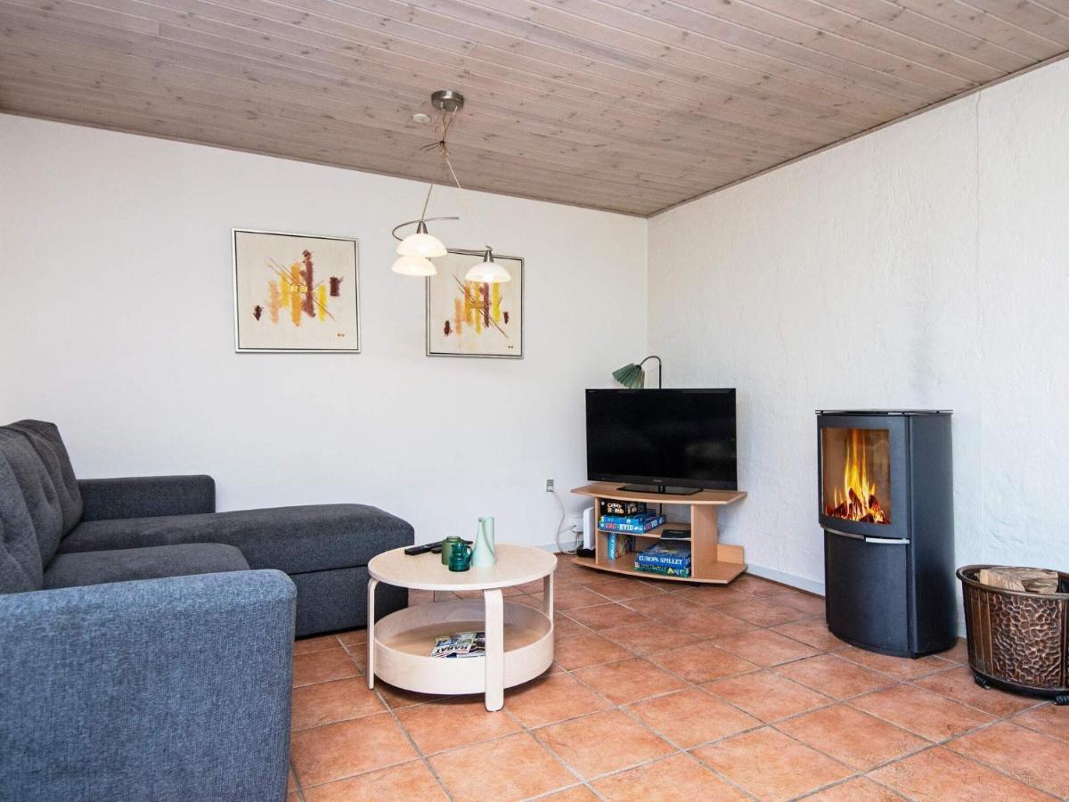 4 Person Holiday Home In B Rkop ボルコップ エクステリア 写真